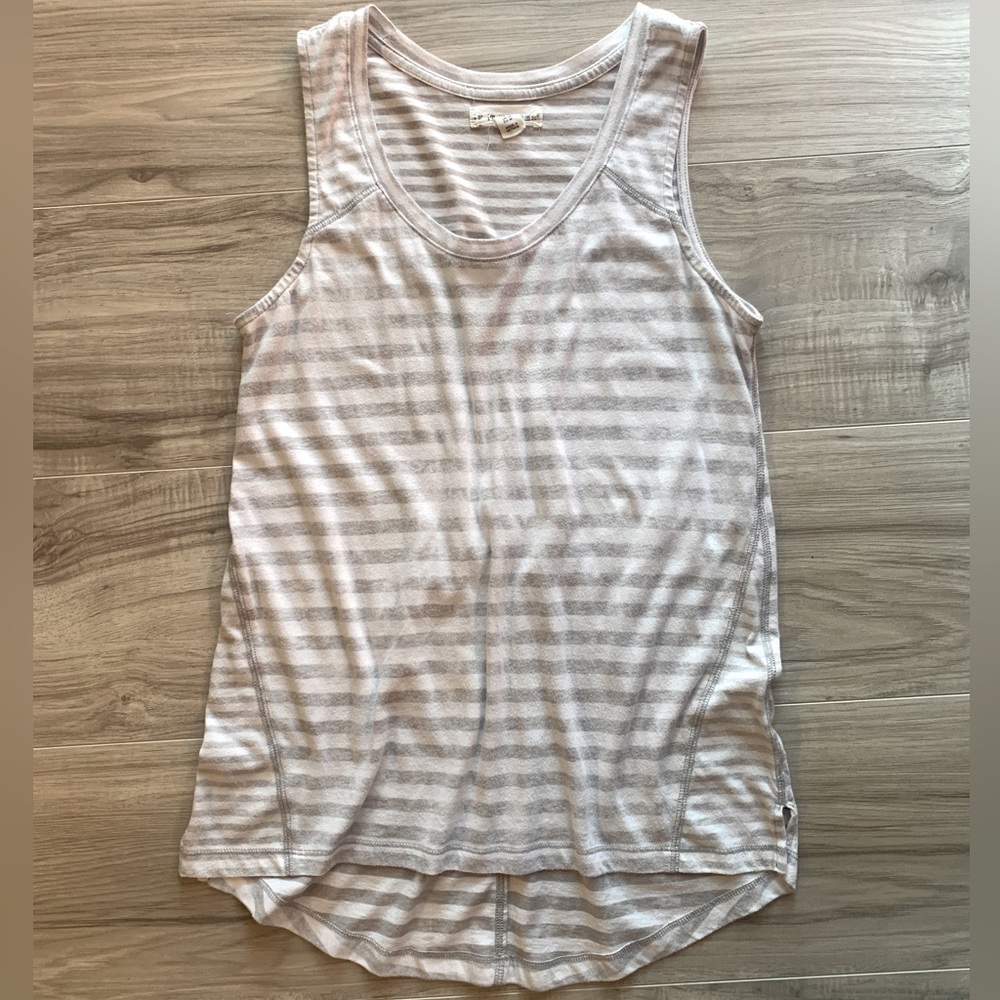 Women’s Medium Tank Gray & White stripes IF IT WERE ME BRAND Super Soft Comfy